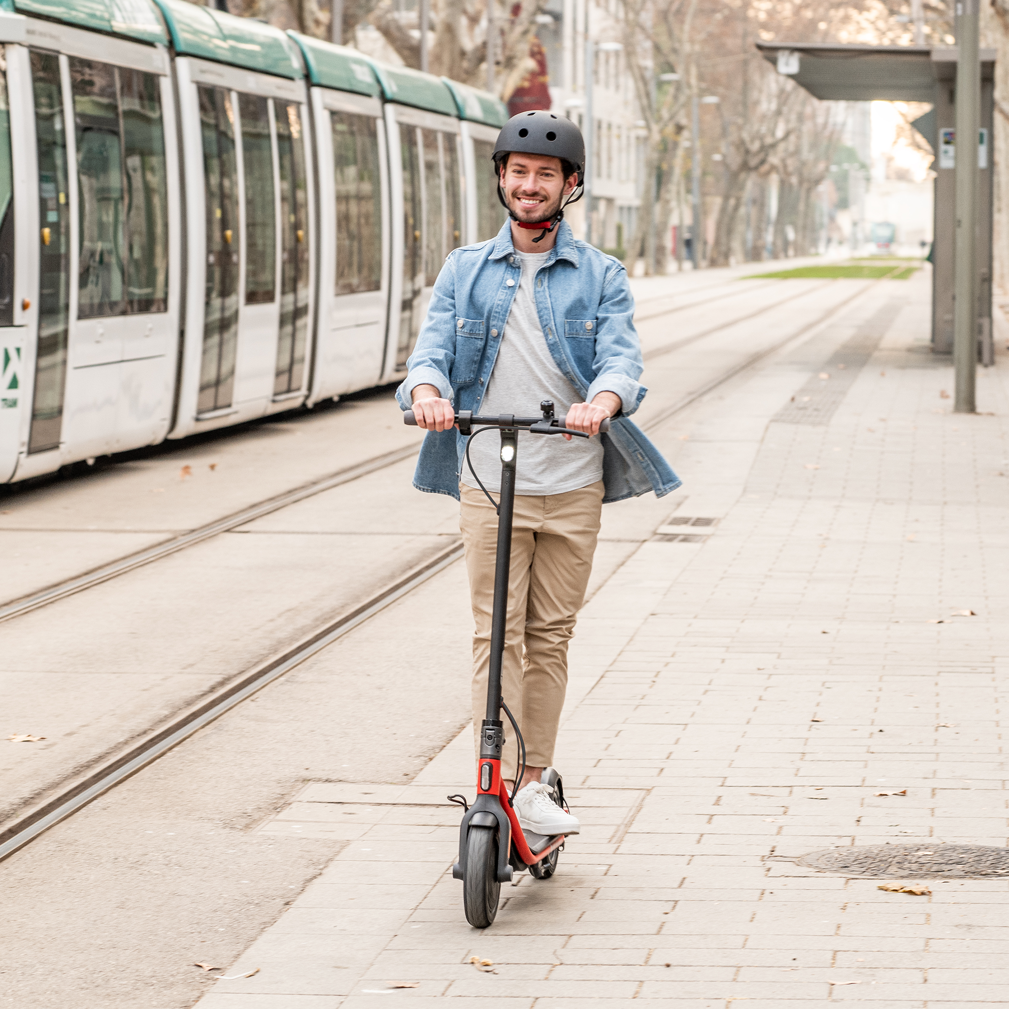 Trotinete Eléctrica Ninebot by Segway KickScooter D38E