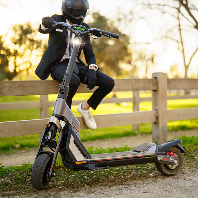 Segway-Ninebot Kickscooter GT1E lifestyle